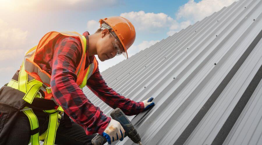 Expert top industrial roofings services in Easton, MO